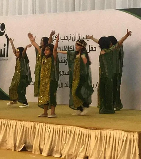 سارة بنت خالد تقود تبرعات حفل "إنسان" بمليون ريال