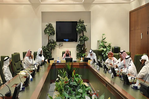 "بلدي الرياض" يبحث معوقات إجراءات نقل مصنع الأسمنت لموقعه الجديد