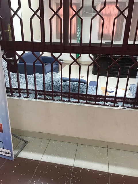 بالصور.. مجهولون يعبثون بمحتويات مدرسة متوسطة بحوية الطائف.. والأمن يُباشر