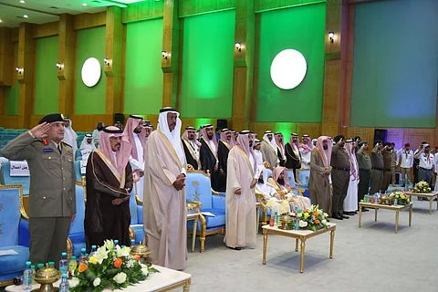 رئيس المجلس الأعلى للقضاء يوجه بالتحقيق مع قاضيين لعدم وقوفهما عند تأدية السلام الوطني