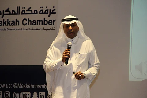 "مشاط" يستعرض في "لقاء الخميس" تجاربه الاجتماعية والتعليمية والعملية