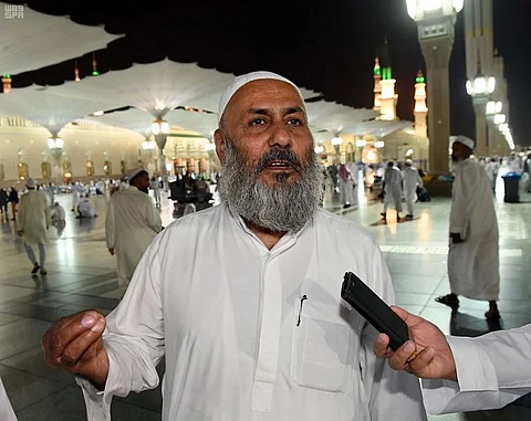 شاهد.. زوار المسجد النبوي يُثنون على جهود المملكة وخدمتها للإسلام والمسلمين