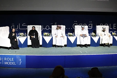 بنماذج سعودية وعربية.. مؤتمر "قدوة" يستلهم قصص الشباب في يومه الأول
