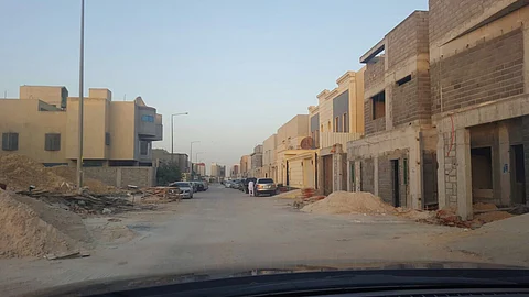 أهالي "عارض الرياض" بلا خدمات ويطالبون المسؤولين بحزمة من الشكاوى