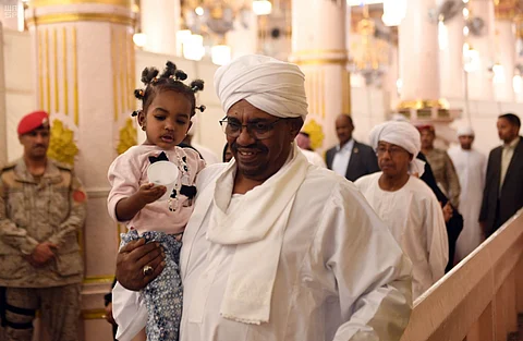 الرئيس السوداني يزور المسجد النبوي