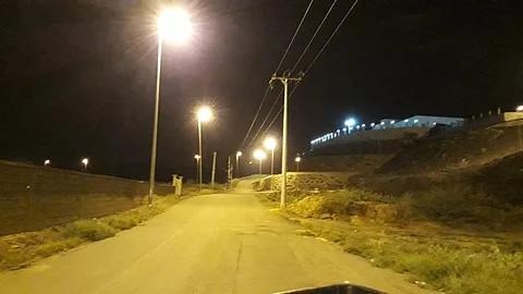 بلدية المجاردة تعيد انارة حي النهضة وتؤكد: الفصل كان عبثيًا