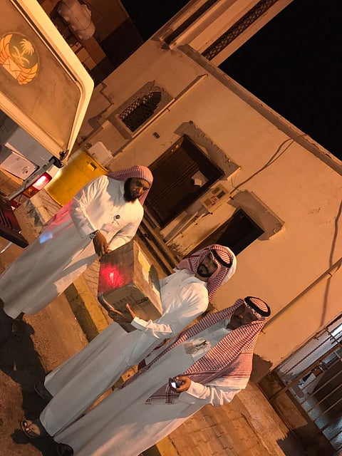 مبادرة توصيل الطرود إلى منازل العملاء خارج أوقات العمل الرسمي في تبوك