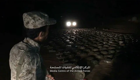 الجيش اليمني ينتزع 4000 لغم متنوع زرعها "الحوثي" في صعدة