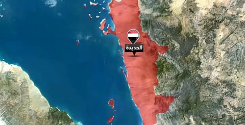 القوات اليمنية المشتركة ومطار الحديدة.. الفاصل كيلومتران فقط