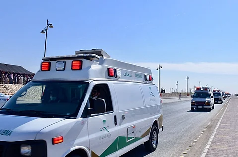 مستشفيات حفر الباطن تستقبل ٣٧ إصابة إثر انقلاب حافلة ركاب