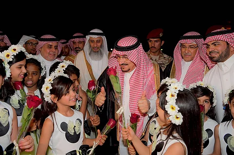 أمير الرياض يشيد بجهود الأمانة في إنجاح فعاليات احتفالات عيد الفطر المبارك