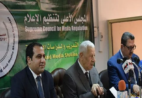 تهديد واتصال مزعومان.. إحالة مذيع مصري للتحقيق لتجاوزه في حق "تركي آل الشيخ"