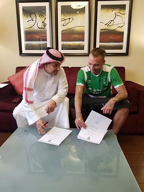 الأهلي يتعاقد مع الثنائي الإسباني خورادو ورواناو