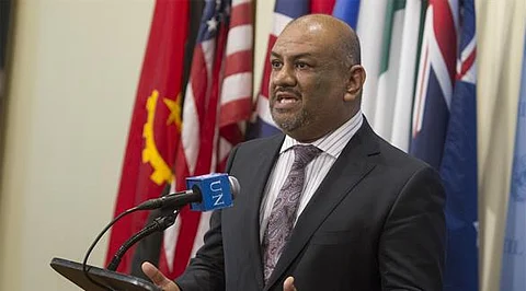 "اليماني": بقاء ميناء الحديدة بأيدي الانقلابيين يمثل خطراً كبيراً على العالم