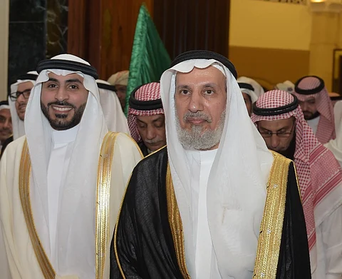 مدير جامعة أم القرى يحتفل بعقد قران "عمر" و"شهد"