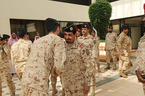 اللواء "أبا العلاء" يعايد منسوبي "الحرس الوطني" بالقطاع الغربي
