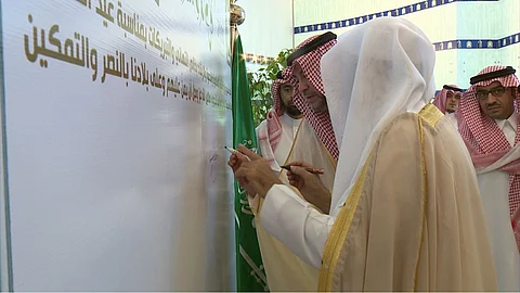 بهذه الطريقة عايد منسوبو الشؤون الإسلامية ووزيرها المرابطين