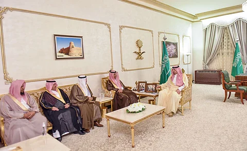 بالصور.. أمير الحدود الشمالية يستقبل المهنئين بعيد الفطر المبارك