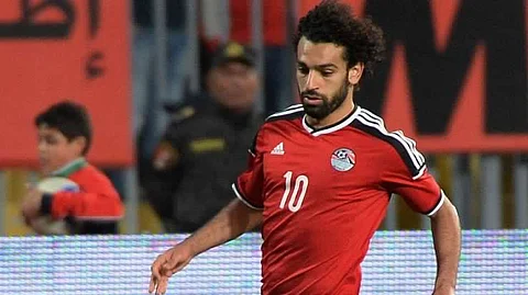 "سي إن إن": محمد صلاح يفكر في اعتزال اللعب الدولي
