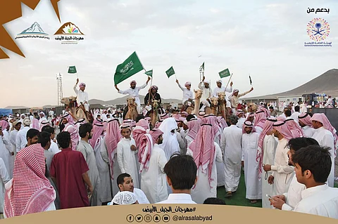 بالصور.. مهرجان "الجبل الأبيض" فعاليات متنوعة وبرامج ثقافية ودينية ومنتجات الأسر المنتجة