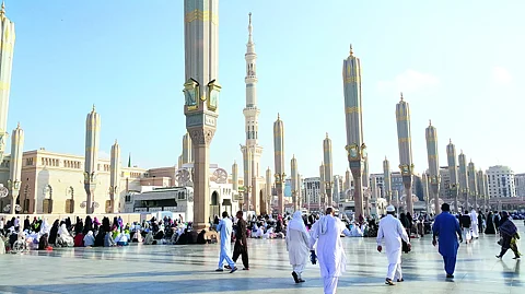 التحقيق مع ممثلة تركية أساءت لسكان المدينة المنورة والأحكام الشرعية