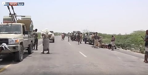 بالفيديو.. الجيش اليمنى يضيق الخناق على ميليشيات الحوثي بالتحيتا