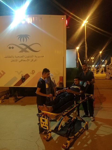 العيادات الطبية المتنقلة بسوق عكاظ تستقبل 750 حالة منذ انطلاقته