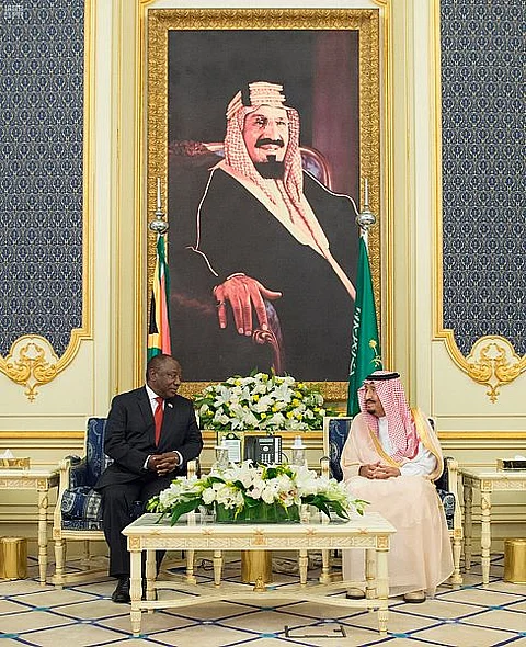 خادم الحرمين الشريفين يعقد جلسة مباحثات مُثمرة مع رئيس جنوب إفريقيا