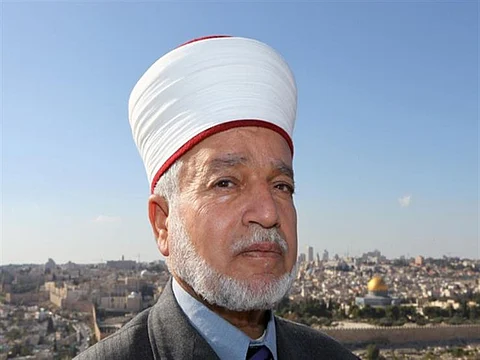 مفتي القدس يحذر من كارثة الحفريات أسفل "الأقصى"