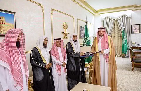 أمير الحدود الشمالية يوافق على إقامة حفل زواج جماعي ثانٍ بالمنطقة