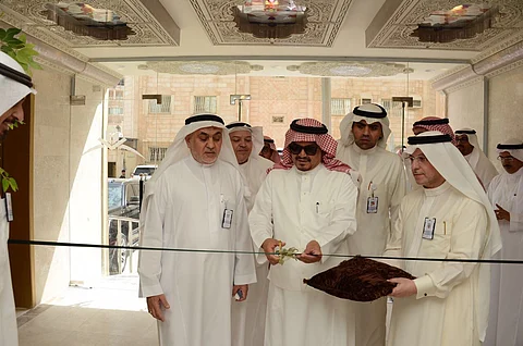"بنتن" يقف على استعدادات مؤسسة مطوفي حجاج إيران بمكة