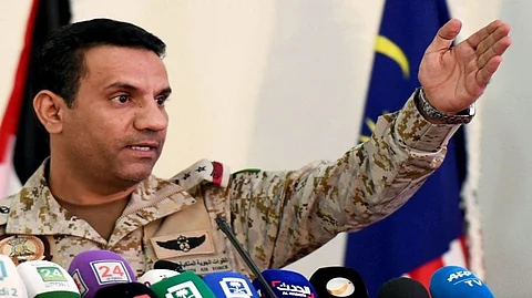 التحالف في اليمن: طائرة للصليب الأحمر عرّضت المجال الجوي والركاب للخطر.. أجبرت على الهبوط في جازان