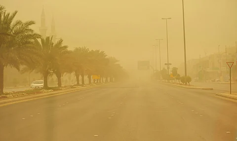الأرصاد تصدر تحذيراً لهذه المنطقة.. حالة تستمر للثانية ظهراً