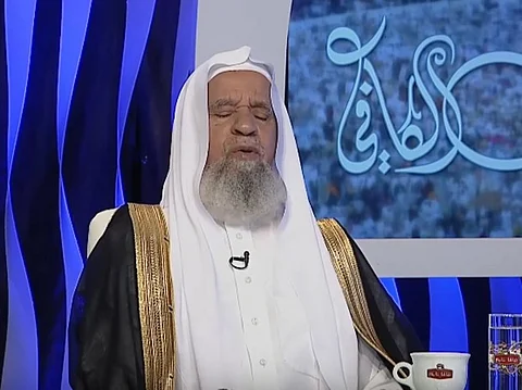 امرأة تسأل "الركبان" عن إنشاد الرجل بالحفلات النسائية فيجيب: جائز بشرط