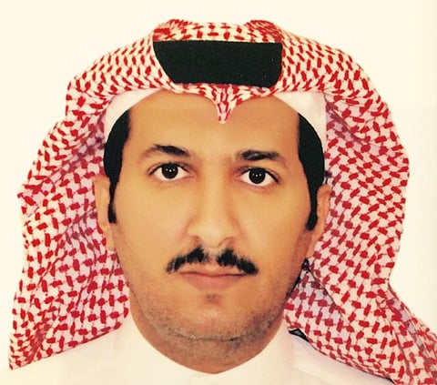 الدوسري رئيسا لقسم العظام بمستشفى الملك خالد