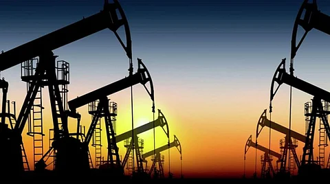 محللون يرجحون استقرار أسعار النفط إلى نهاية 2019