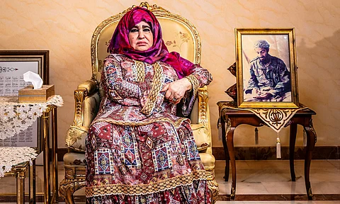من منزلهم بجدة .. والدة أسامة بن لادن تتحدث للمرة الأولى وتكشف تفاصيل حياته