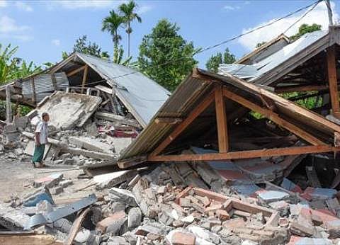 إندونيسيا تعلن ارتفاع قتلى الزلزال إلى 91.. وتوقعات بالمزيد