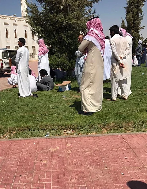 بعد نزوله ساحة القصاص .. وكيل دم يؤجِّل التنفيذ في محكوم عليه بتبوك لهذا السبب