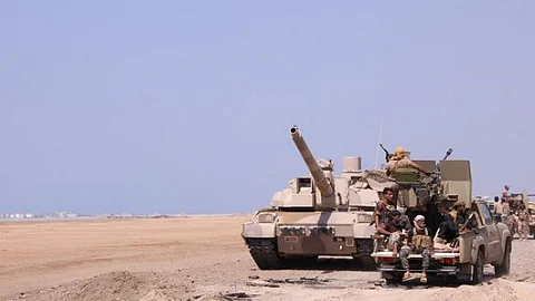 اليمن.. المدفعية والكاتيوشا تدكّ مواقع الانقلابيين في صرواح