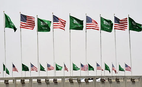 سفارة أمريكا تحذر رعاياها: جميعنا نخضع لقوانين السعودية ولا يمكننا إخراجكم من السجون