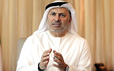 قرقاش: "التحالف" لن يسمح بسيطرة إيران على اليمن عبر الحوثيين