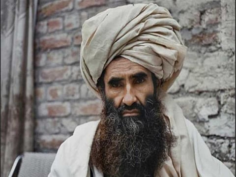 صنفته واشنطن "عميلا قيما" ثم إرهابيا.. رحيل غامض لمؤسسة شبكة حقاني المتطرفة