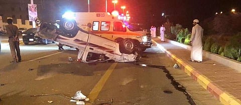 مصرع شابين وإصابة ثالث جراء انقلاب مركبة بطريق بلجرشي