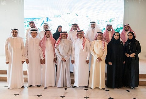 الوفد الإعلامي المرافق لولي العهد يزور مبنى وزارة الإعلام الكويتية ووكالة "كونا"