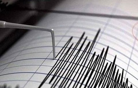 بعد تسونامي الجمعة.. زلزالان بقوة 5.9 و6 يضربان سومبا الإندونيسية