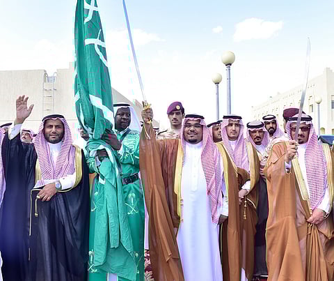 نائب أمير نجران يتفقد محافظة يدمة ومراكزها ويلتقي الأهالي والمسؤولين