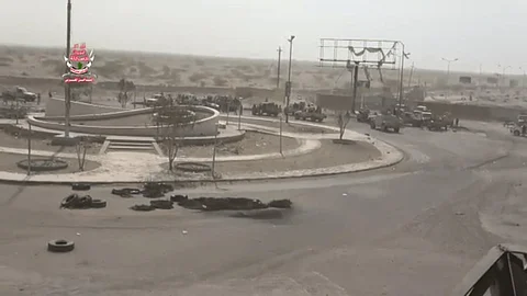 الجيش اليمني يسيطر على مساحات جديدة في الحديدة.. والحوثيون يحتمون بمنازل المدنيين