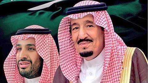 "القيادة" تهنئ ملك المغرب بذكرى استقلال بلاده