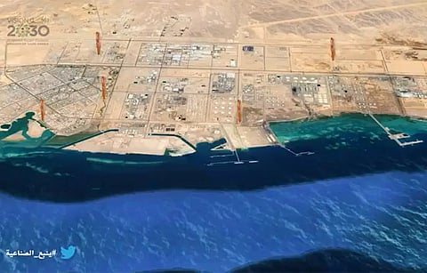 تعرَّف.. كيف تراقب الهيئة الملكية جودة الهواء المحيط بأجواء مدينة ينبع الصناعية